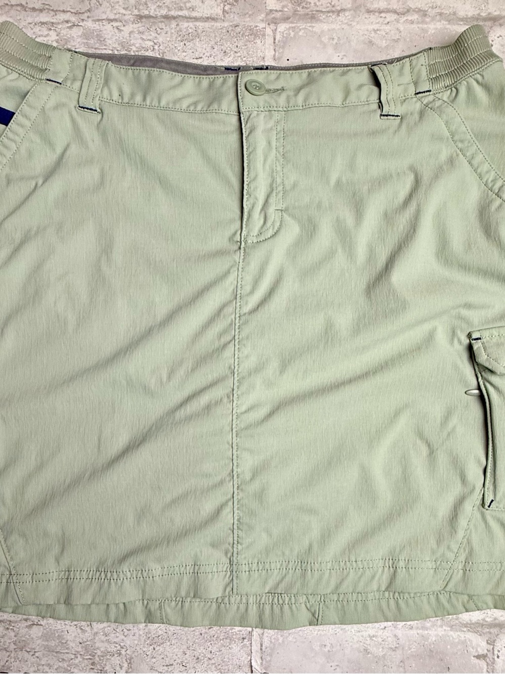 Duluth Trading Dry On The Fly Skort Green Size 12 Nylon Cargo Active Hike EUC😍